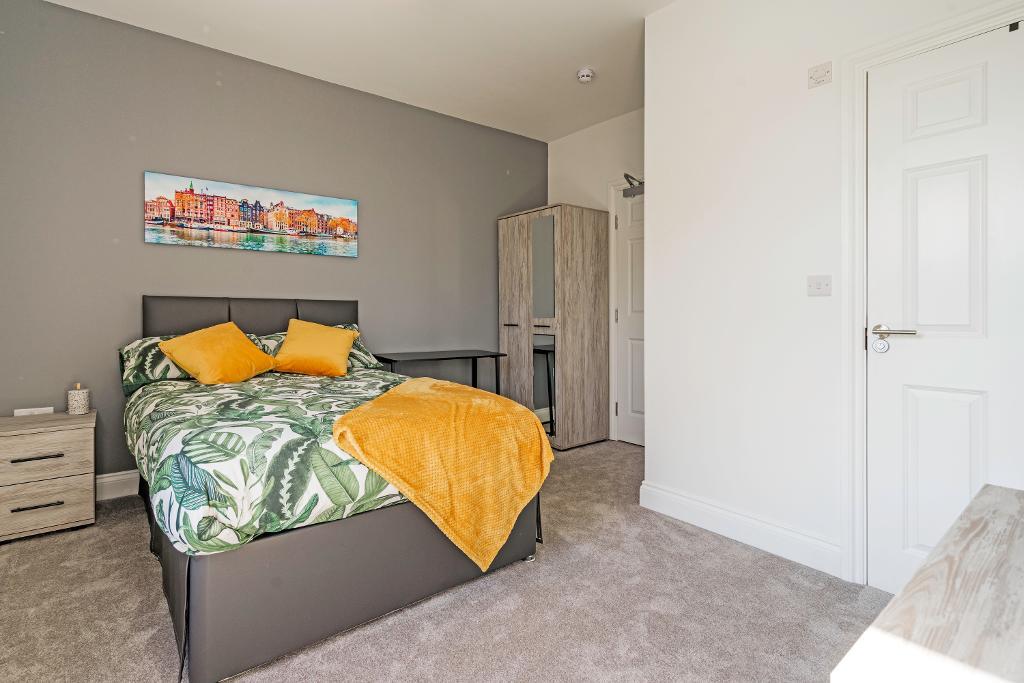 Boxley Road, Maidstone, Kent, ME14 2TL